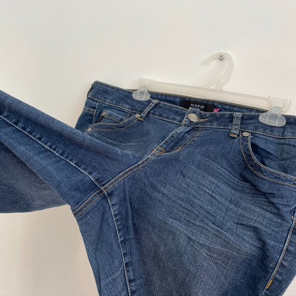 TORRID Plus Size Classic Skinny Jeans Vintage Stretch Medium Wash Dark Mid Rise - Picture 8 of 16